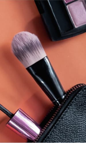 Makeup and Makeup Brushes for Psoriasis